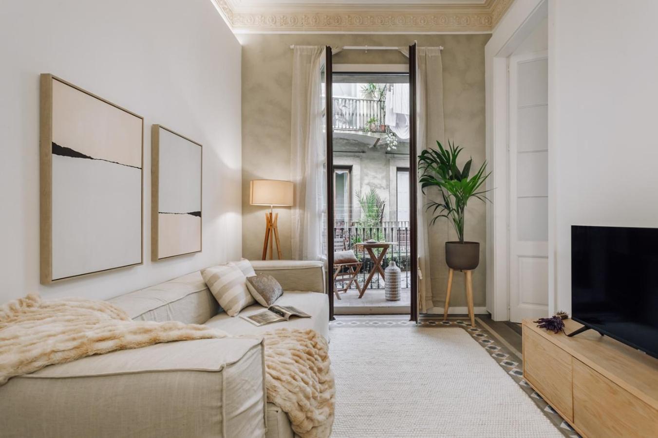 Casa Comtal Apartment